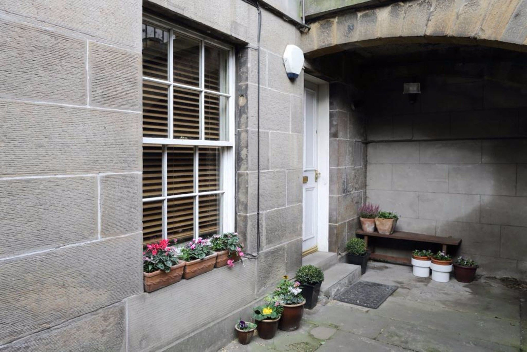 2 Bedroom Flat Near Edinburgh Playhouse Exterior photo